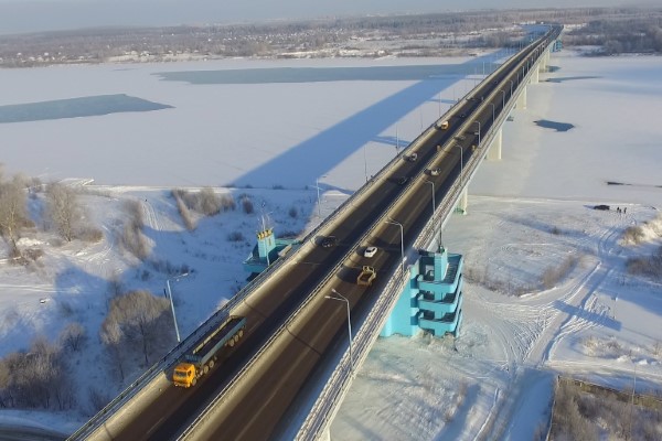 В Ярославле ограничат движение по Юбилейному мосту из-за плановых работ