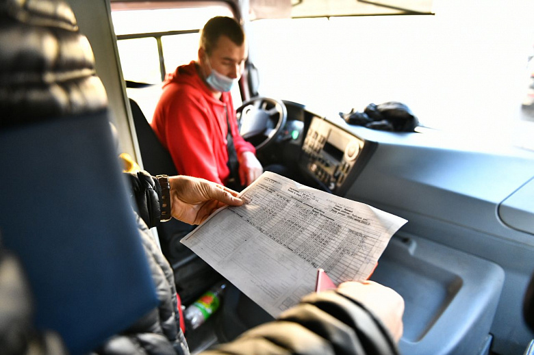В Ярославле после жалоб жителей проверили работу пяти маршрутов общественного транспорта
