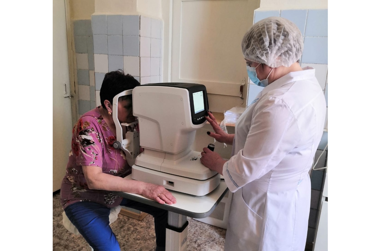 Более 150 пациентов Ярославской области обследовали на новом офтальмологическом аппарате в Пошехонской ЦРБ
